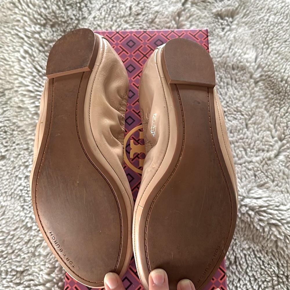 Tory Burch Eddie Ballet Flats; color: Sand; size 9 - Picture 3 of 4